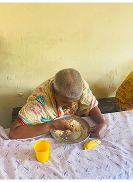 Elders home in Sri Lanka, Panadura Elders caring home, Sujatha Elders Home, alms_giving