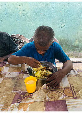 Elders home in Sri Lanka, Panadura Elders caring home, Sujatha Elders Home, alms_giving