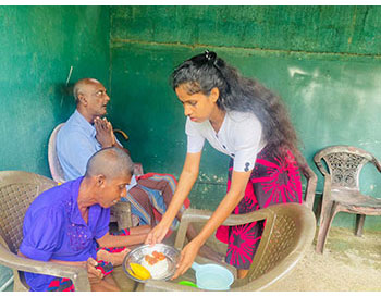 Elders home in Sri Lanka, Panadura Elders caring home, Sujatha Elders Home, alms_giving