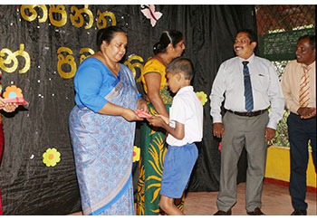  Dr U. A. Swarna Priyanthi, ආචාර්ය ස්වර්ණා ප්‍රියන්ති මැතිණිය